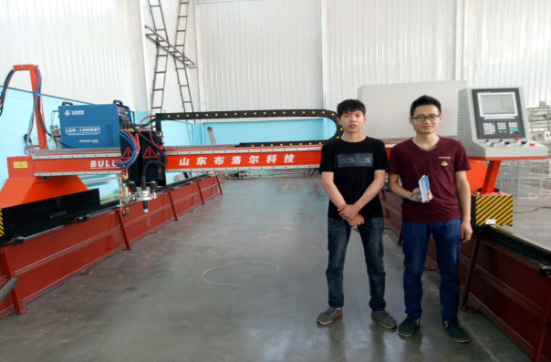 龍門等離子火焰數(shù)控切割機