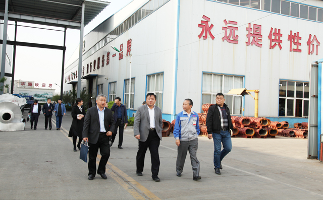 企業家們參觀山東居邦源機械集團