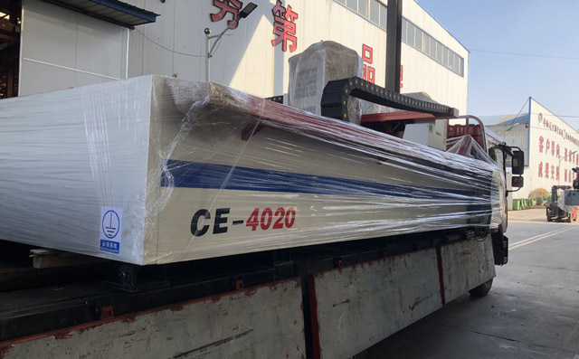 大幅面激光切割機發往山東淄博 大幅面激光切割機發往山東淄博