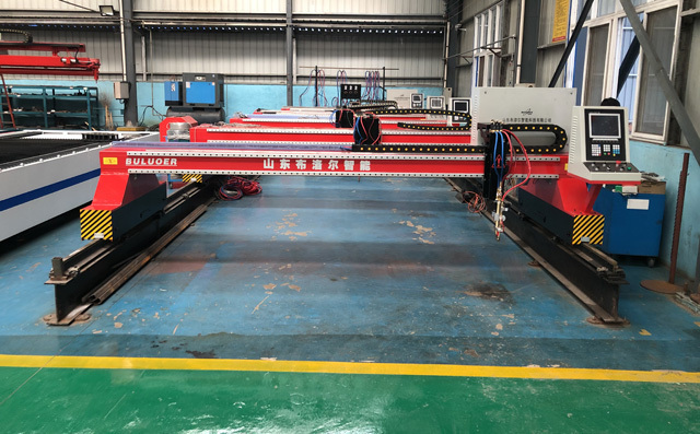 數控火焰切割機使用氧氣管的注意事項